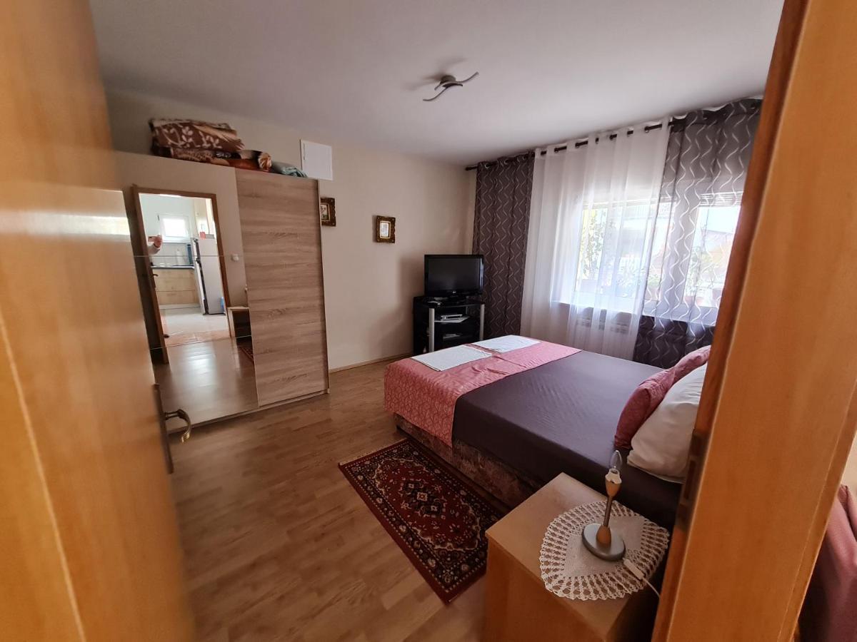 Apartments Bosnjak シベニク エクステリア 写真