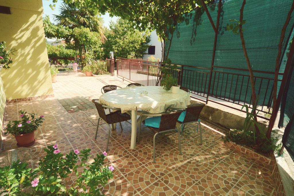 Apartments Bosnjak シベニク エクステリア 写真