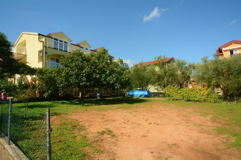 Apartments Bosnjak シベニク エクステリア 写真